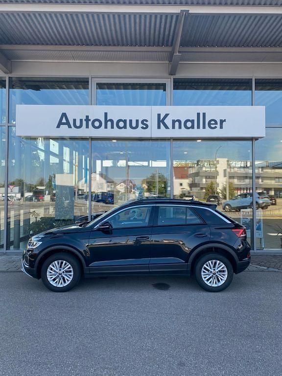 Schwarz Gebraucht 2024 VW T-Roc Life SUV | 31.980 € (Fairer Preis) - Bild 1/4