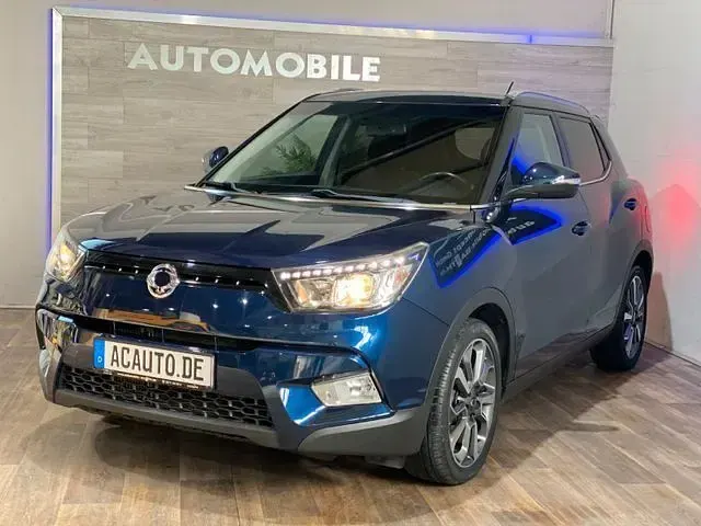 Gebraucht SsangYong Tivoli Quartz 116 PS (85 kW) 2017 Blau SUV