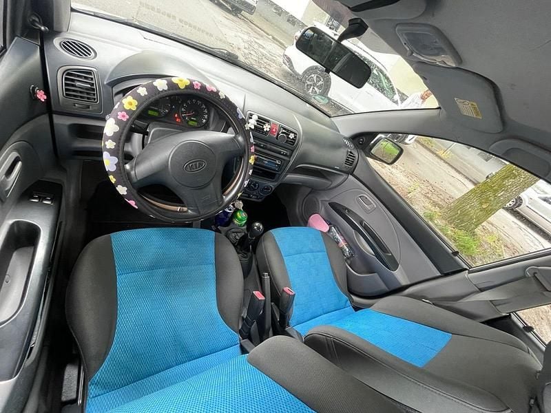 Gebraucht Kia Picanto 65 PS (47 kW) 2005 Silber Kleinwagen