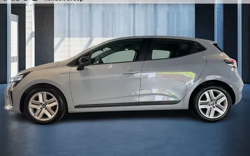 Käytetty Renault Clio V Evolution 91 HP (66 kW) 2025 Harmaa Sedan