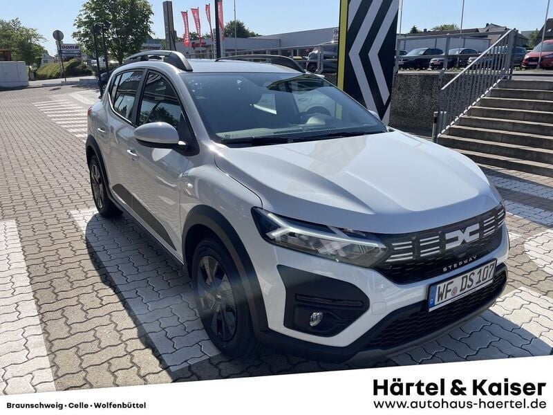 Arktisweiß (weiß) Neu 2025 Dacia Sandero Expression Kleinwagen | 17.889 € (Fairer Preis) - Bild 1/4
