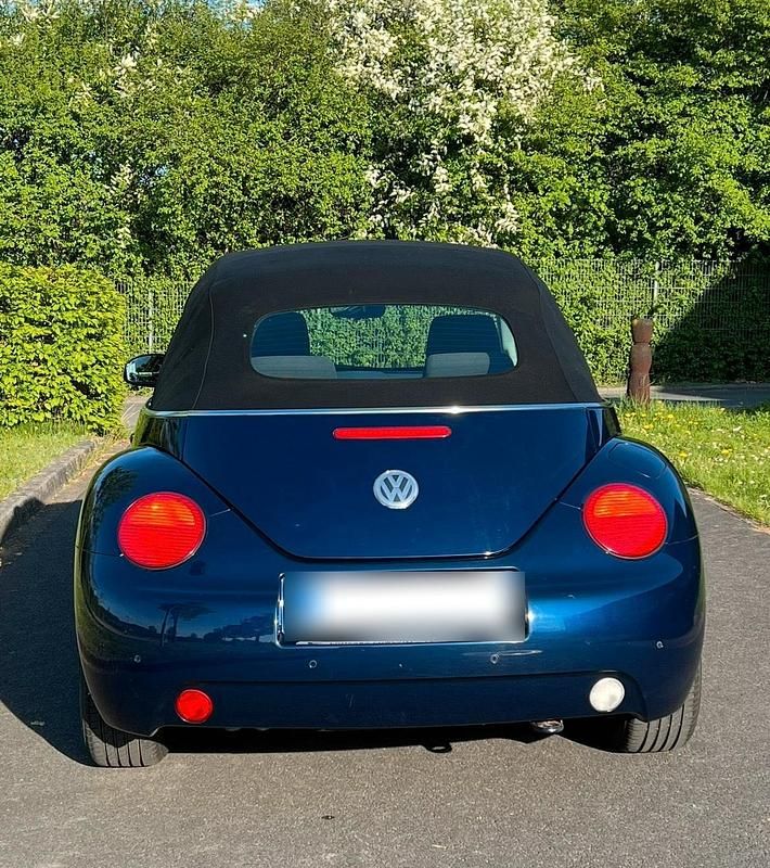 Gebraucht VW New Beetle Highline 116 PS (85 kW) 2005 Blau Kleinwagen