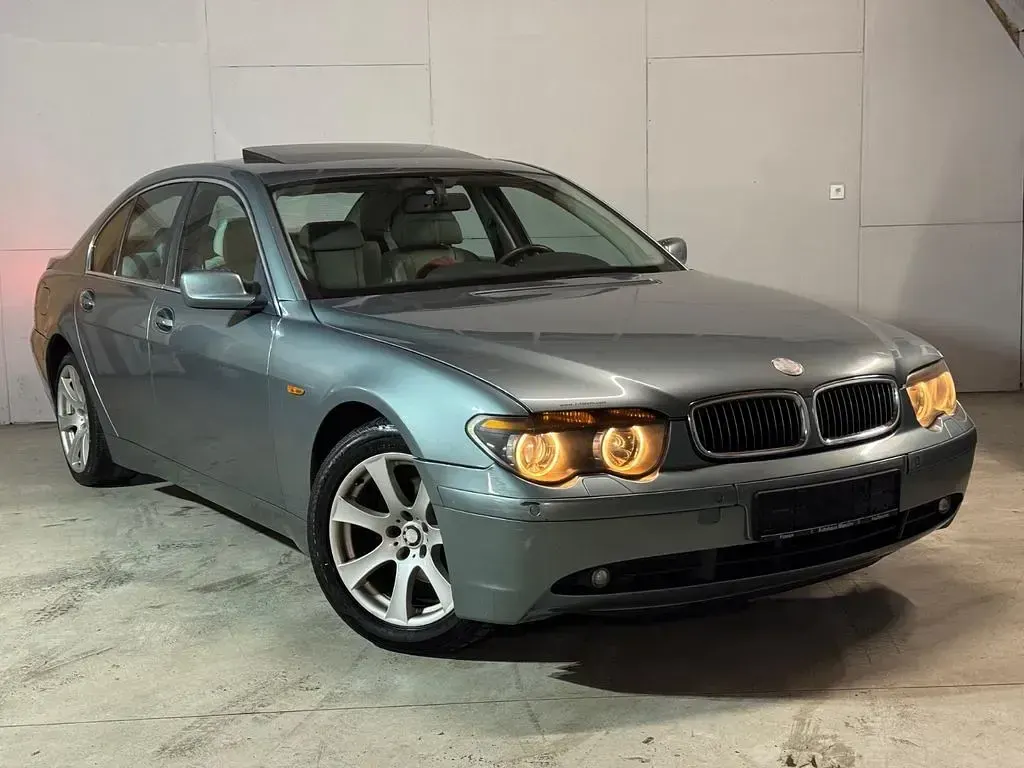 Gebraucht BMW 735 Sport Line 272 PS (200 kW) 2003 Grau Limousine