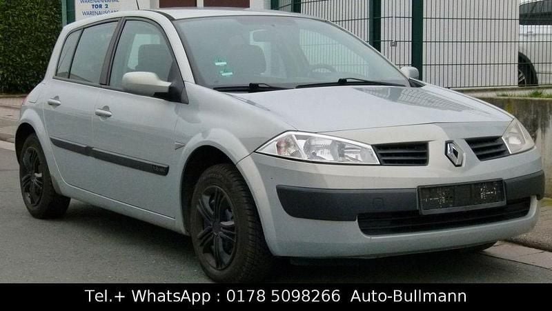 Gebraucht Renault Mégane II Dynamique 113 PS (83 kW) 2005 Grau Limousine