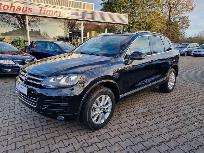 Deep black perleffekt Gebraucht 2013 VW Touareg Edition SUV | 13.950 € (Guter Preis) - Bild 1/4