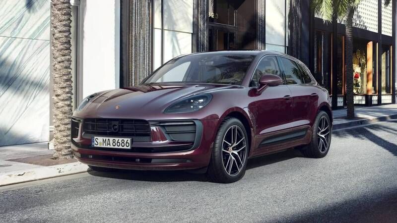 Kupferrubinmetallic Gebraucht 2024 Porsche Macan SUV | 86.890 € (Teuer) - Bild 1/4