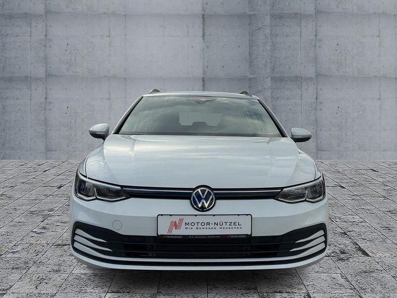 Gebraucht VW Golf VIII Life 116 PS (85 kW) 2024 Weiß Kombi