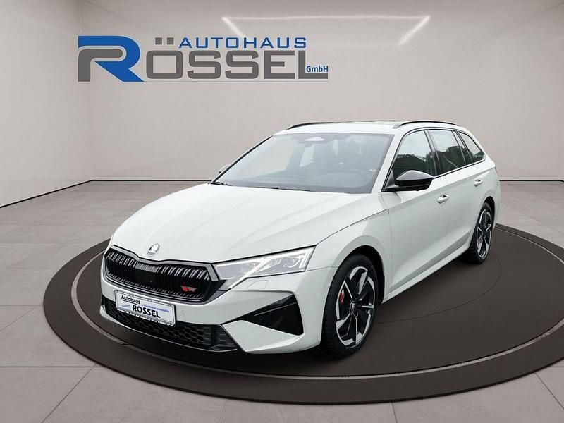Neu Skoda Octavia RS 265 PS (194 kW) 2026 Stahlgrau Kombi