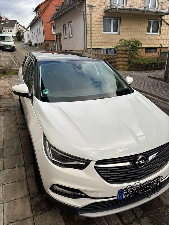 Weiß Gebraucht 2019 Opel Grandland X SUV | 17.850 € (Guter Preis) - Bild 1/4