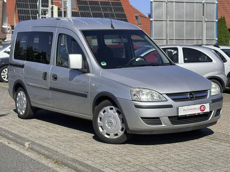 Silber Gebraucht 2005 Opel Combo Edition Van / Kleinbus | 2.990 € (Fairer Preis) - Bild 1/3