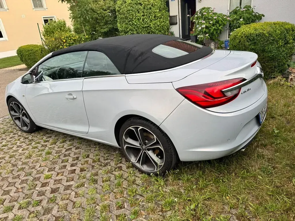Gebraucht Opel Cascada Innovation 170 PS (125 kW) 2014 Weiß Cabrio