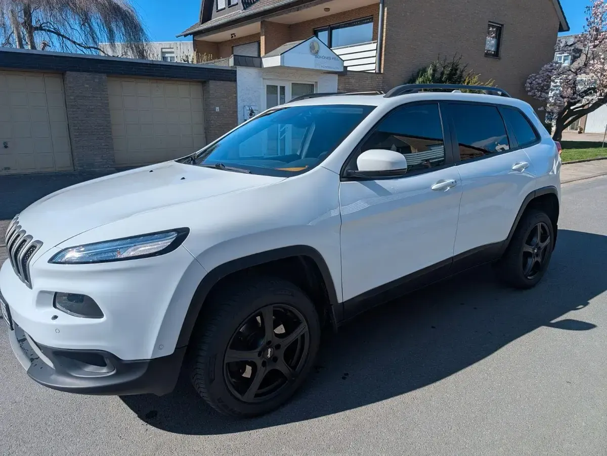 Gebraucht Jeep Cherokee 200 PS (147 kW) 2016 Weiß SUV