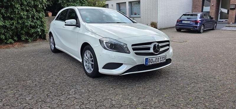 Gebraucht 2014 Mercedes A200 Limousine | 11.899 € (Guter Preis) - Bild 1/4
