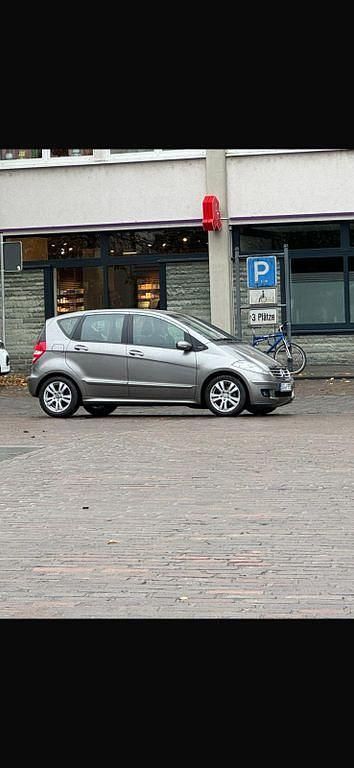 Gebraucht Mercedes A180 Classic 109 PS (80 kW) 2006 Grau Limousine