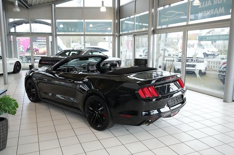 Gebraucht Ford Mustang 305 PS (224 kW) 2015 Schwarz Cabrio