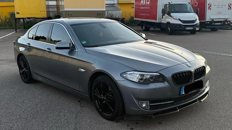 Grau Gebraucht 2010 BMW 535 Limousine | 7.999 € (Superpreis) - Bild 1/4