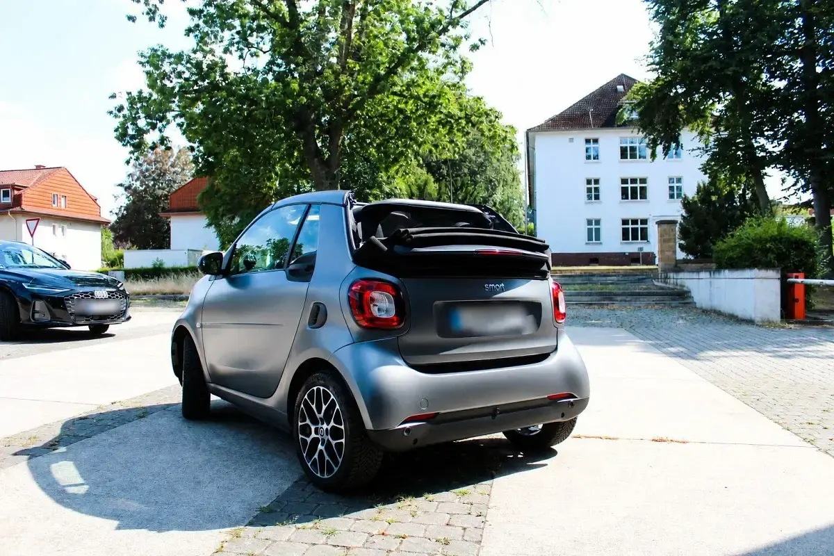 Gebraucht Smart ForTwo Coupé 60 kW (82 PS) 2020 Grau Cabrio