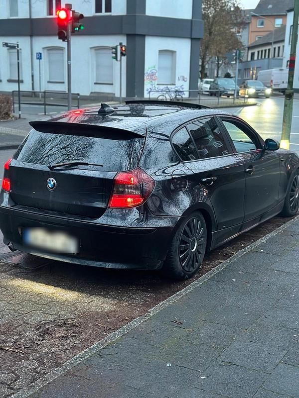 Gebraucht BMW 118 M Sport 130 PS (95 kW) 2006 Schwarz Kleinwagen