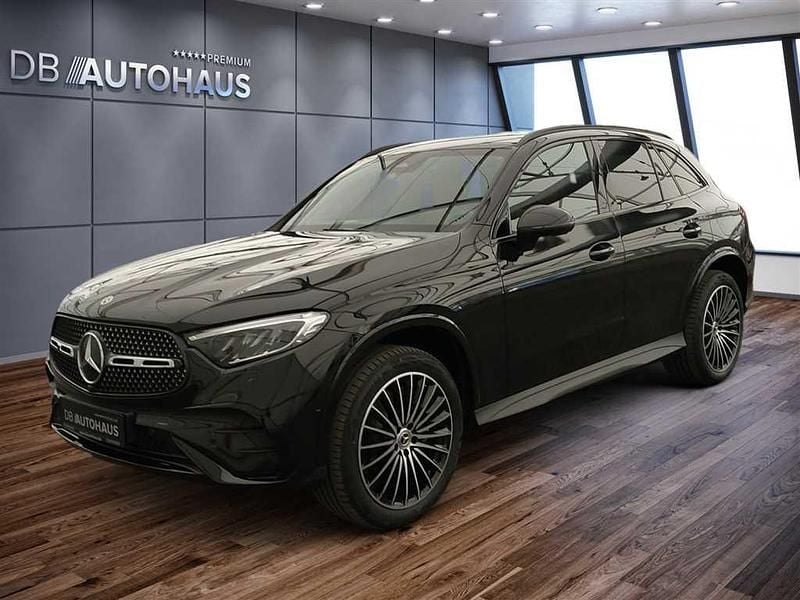 Schwarz Gebraucht 2024 Mercedes GLC300e SUV | 63.490 € (Superpreis) - Bild 1/4
