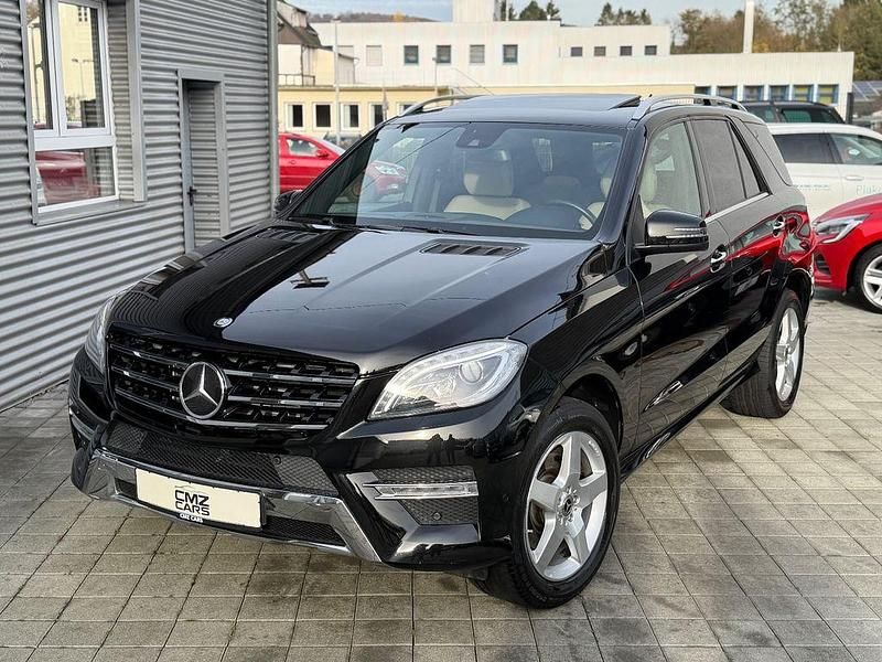 Schwarz Gebraucht 2013 Mercedes ML350 Sport SUV | 23.980 € (Fairer Preis) - Bild 1/4
