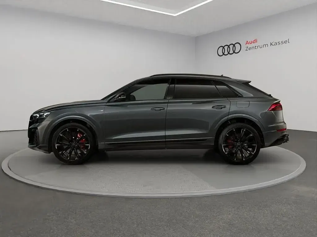 Neu Audi Q8 Sport 489 PS (359 kW) 2026 Grau SUV