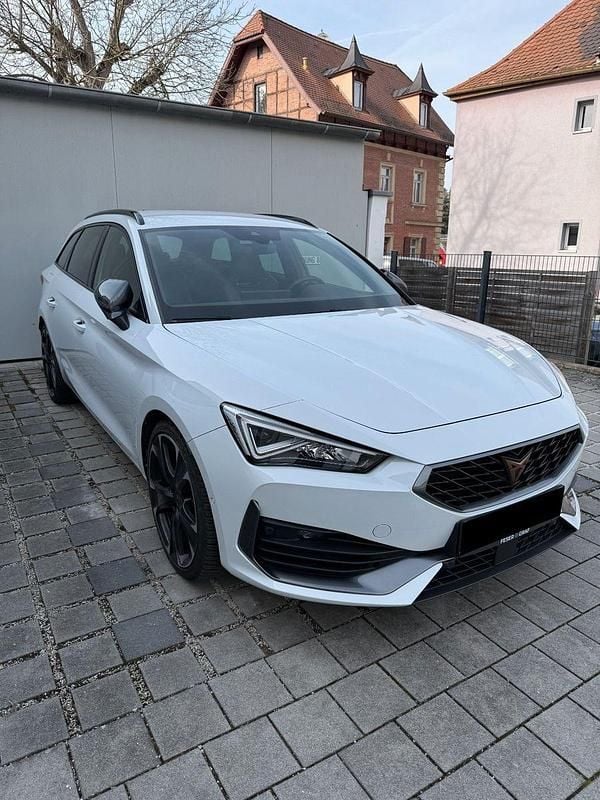 Gebraucht Cupra Leon VZ 310 PS (228 kW) 2022 Weiß Kombi