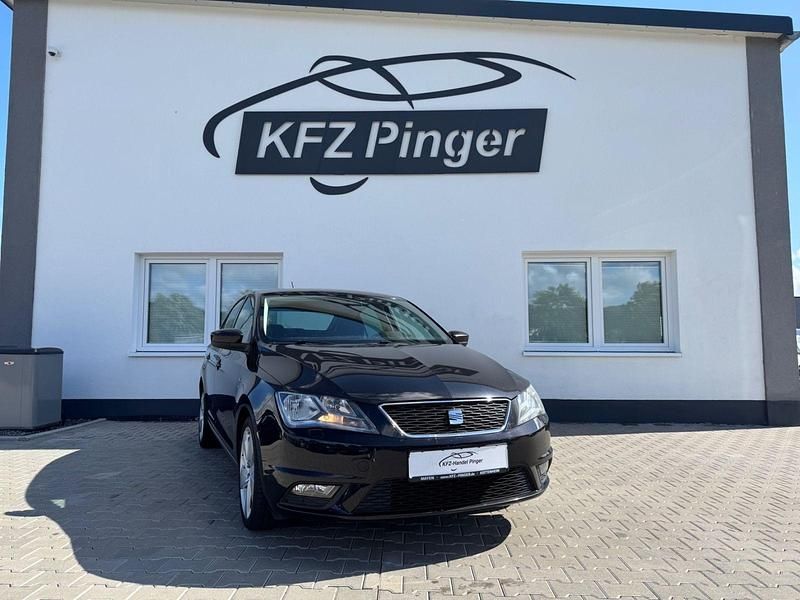 Schwarz Gebraucht 2013 Seat Toledo Style Kombi | 5.999 € (Etwas zu teuer) - Bild 1/4