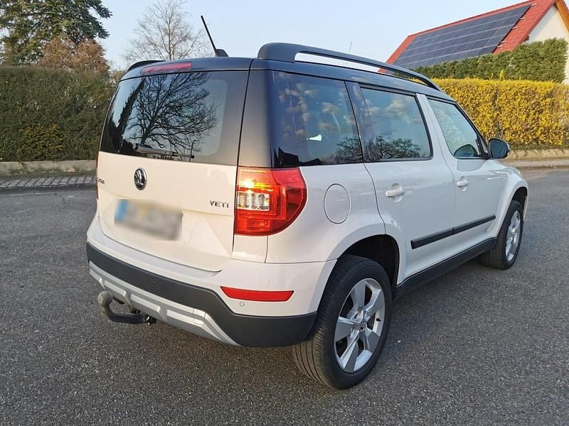 Gebraucht Skoda Yeti Elegance 110 PS (80 kW) 2014 Weiß SUV