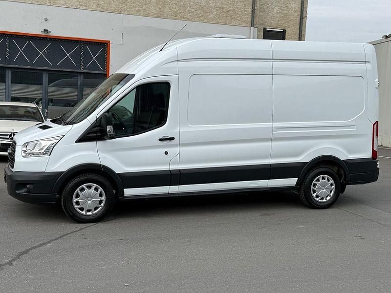 Gebraucht Ford Transit Trend 170 PS (125 kW) 2016 Weiß Van / Kleinbus