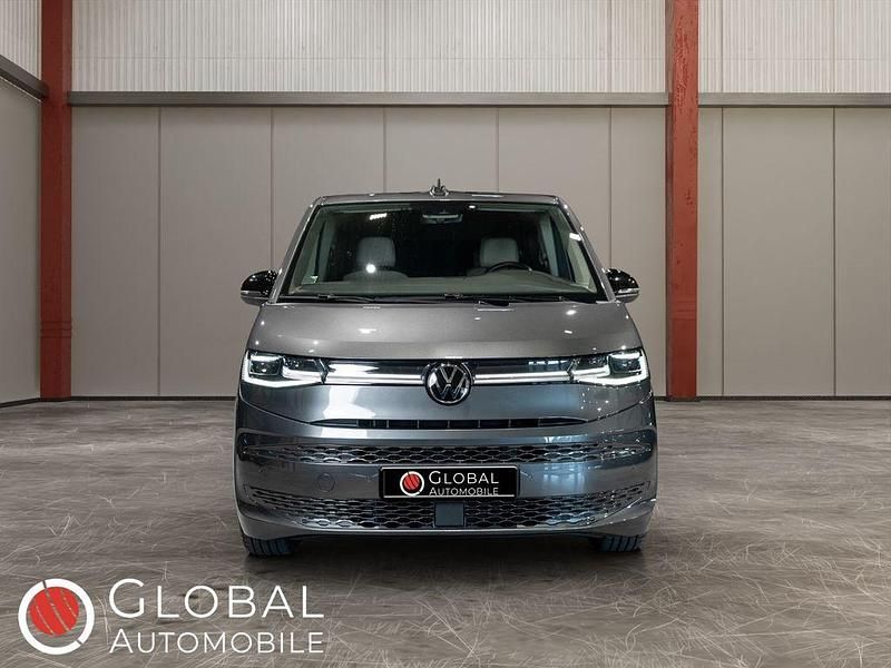 Gebraucht VW Multivan 150 PS (110 kW) 2024 Grau Van