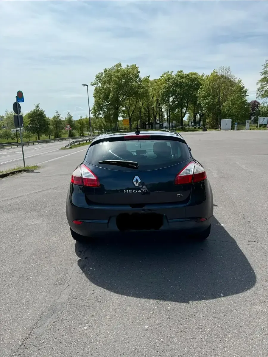 Gebraucht Renault Mégane 130 PS (95 kW) 2010 Blau Limousine
