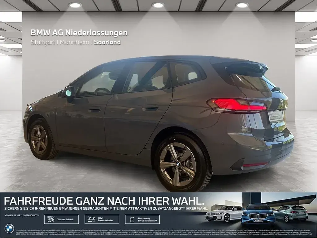 Gebraucht BMW 220 Active Tourer Efficient Dynamics 156 PS (114 kW) 2025 Grau Van / Kleinbus