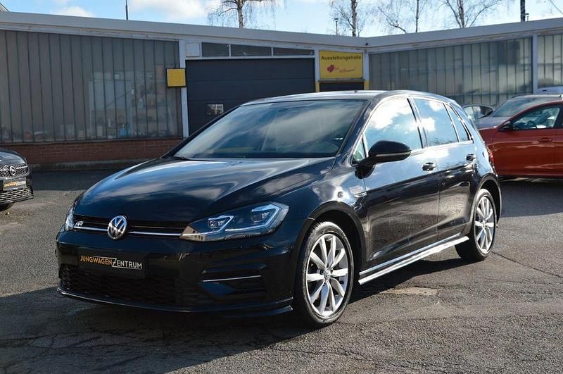 Gebraucht VW Golf VII Highline 150 PS (110 kW) 2017 Schwarz Limousine
