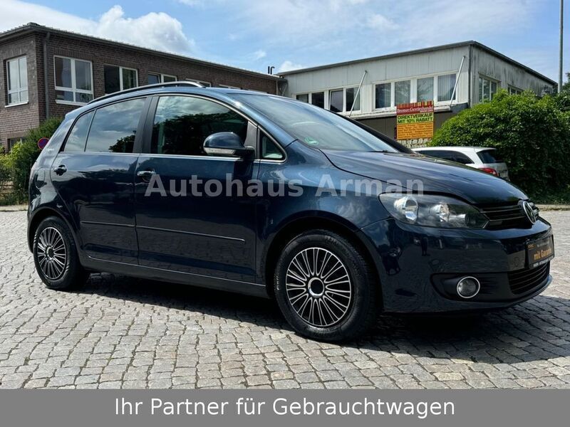 Blau Gebraucht 2011 VW Golf Plus Cross Team Van / Kleinbus | 5.490 € (Guter Preis) - Bild 1/4