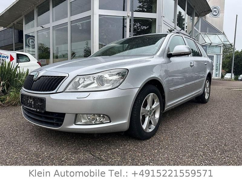 Silber Gebraucht 2011 Skoda Octavia Family Kombi | 5.799 € (Fairer Preis) - Bild 1/4