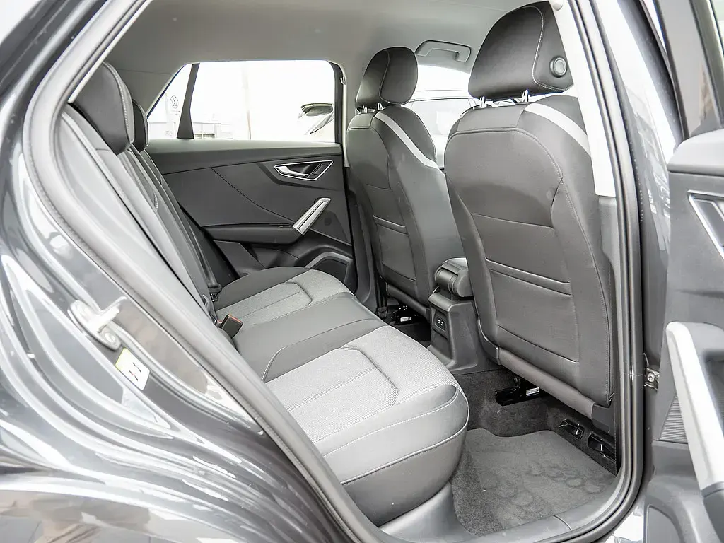Gebraucht Audi Q2 Advanced 150 PS (110 kW) 2025 Grau SUV