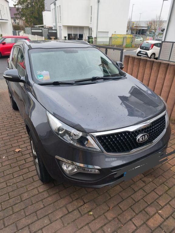 Grau Gebraucht 2014 Kia Sportage Vision SUV | 12.000 € (Etwas zu teuer) - Bild 1/4