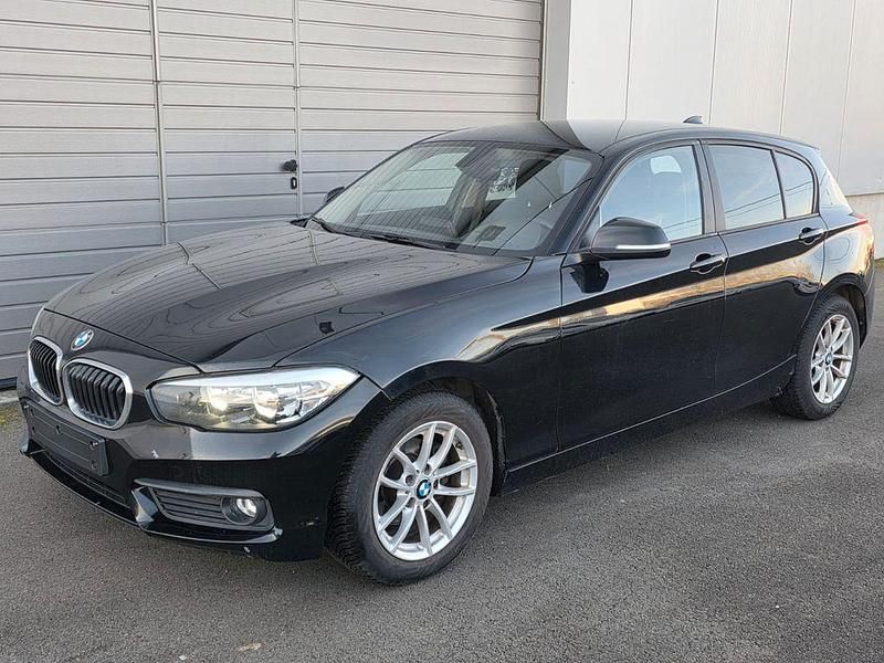 Gebraucht BMW 116 Advantage 109 PS (80 kW) 2016 Schwarz Kleinwagen