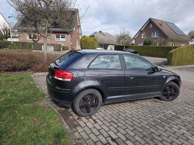 Gebraucht Audi A3 Ambiente 116 PS (85 kW) 2007 Grau Kleinwagen