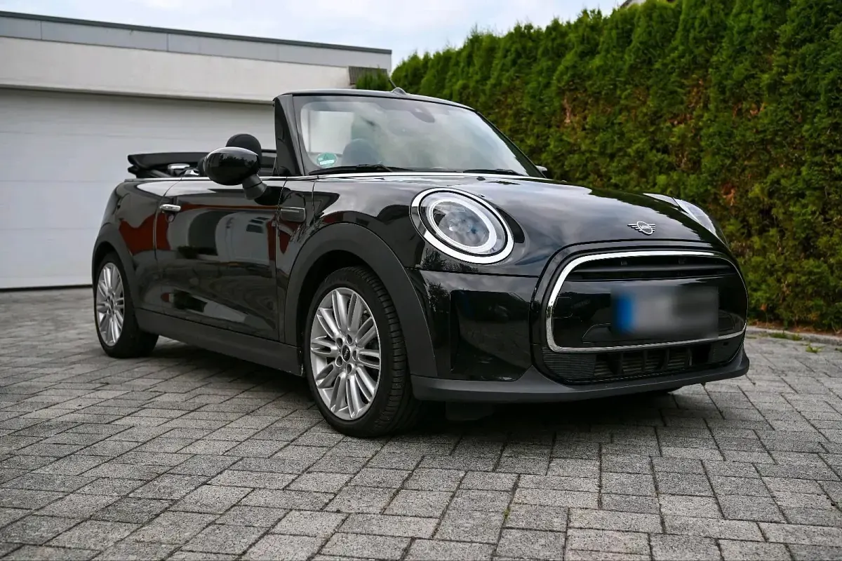 Gebraucht Mini Cooper Cabriolet 136 PS (100 kW) 2023 Schwarz Cabrio
