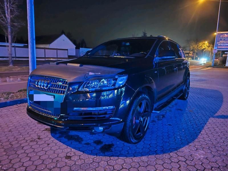 Schwarz Gebraucht 2008 Audi Q7 Advanced SUV | 8.999 € (Guter Preis) - Bild 1/4
