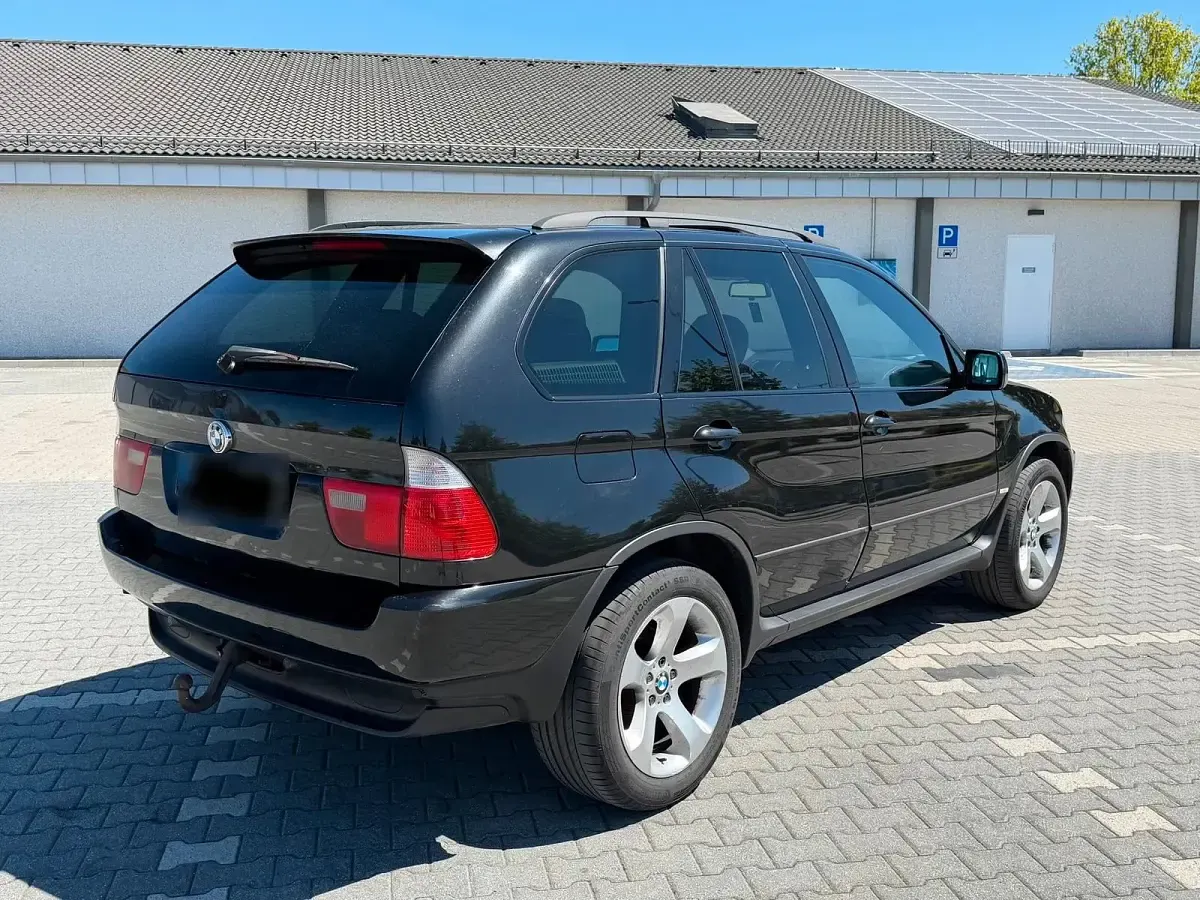 Second-hand BMW X5 184 CP (135 kW) 2002 Negru SUV