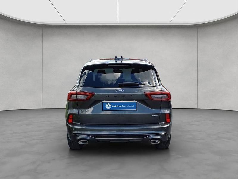 Usado Ford Kuga ST-Line X 152 HP (111 kW) 2025 Cinzento SUV