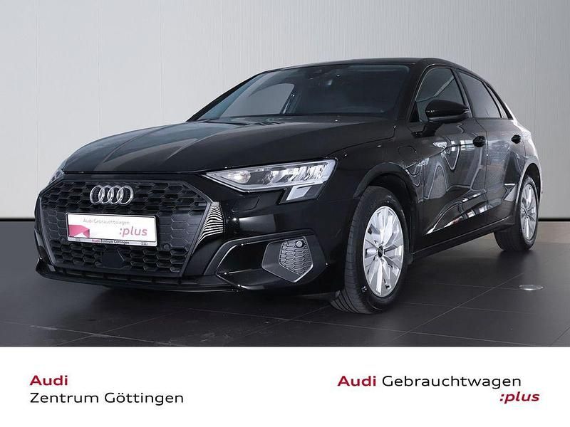 Brillantschwarz Gebraucht 2022 Audi A3 Sportback e-tron Limousine | 24.480 € (Fairer Preis) - Bild 1/4