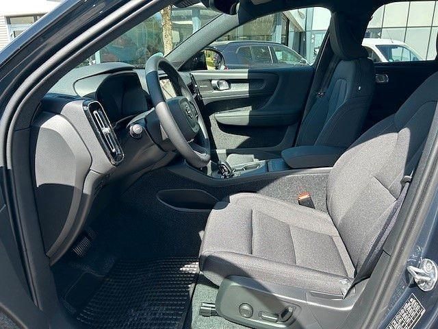 Second-hand Volvo EX40 Plus 185 kW (252 CP) 2026 Albastru SUV