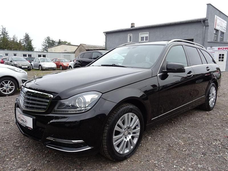 Schwarz Gebraucht 2013 Mercedes C220 Limousine | 6.990 € (Guter Preis) - Bild 1/4