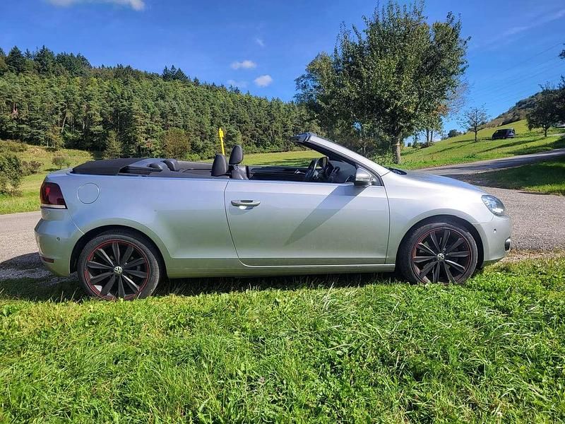 Gebraucht VW Golf Cabriolet 140 PS (102 kW) 2012 Tungsten silver metallic Cabrio