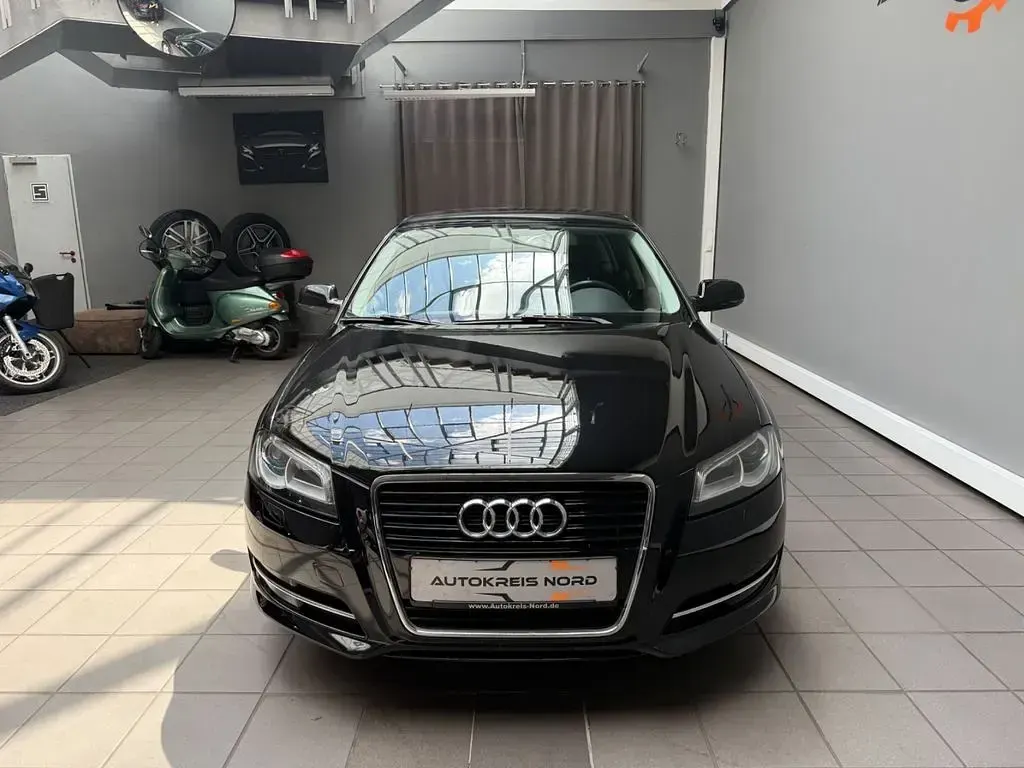 Gebraucht Audi A3 Attraction 105 PS (77 kW) 2012 Schwarz Kleinwagen