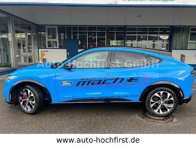 Gebraucht Ford Mustang Mach-E Premium 258 kW (351 PS) 2023 Grabber blue metallic (metallic) SUV