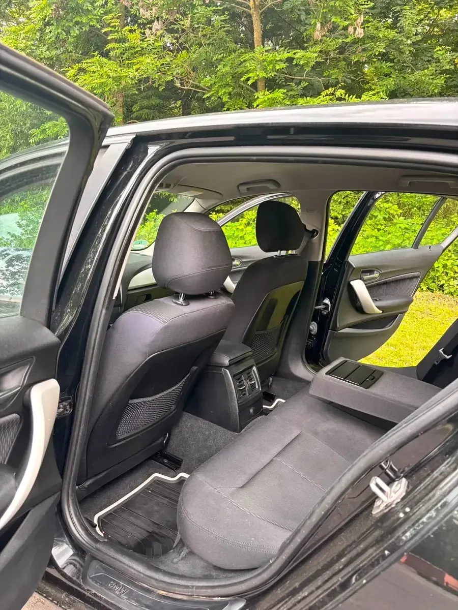 Gebraucht BMW 116 136 PS (100 kW) 2012 Schwarz Kleinwagen